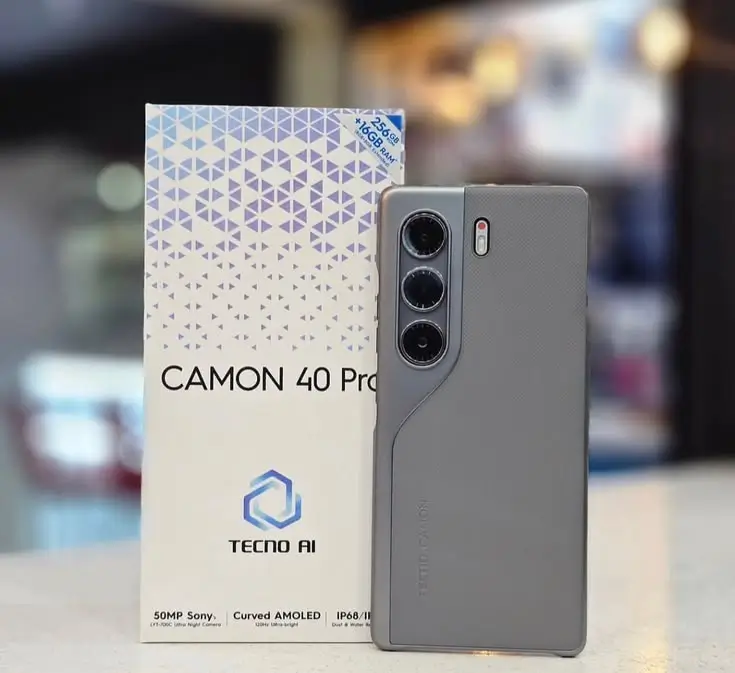 Tecno Camon 40